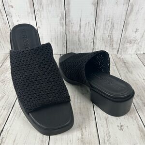 AEROSOLES Denise Knit Slip On Comfort Block Heel Sandal Black Knit size 9 NEW